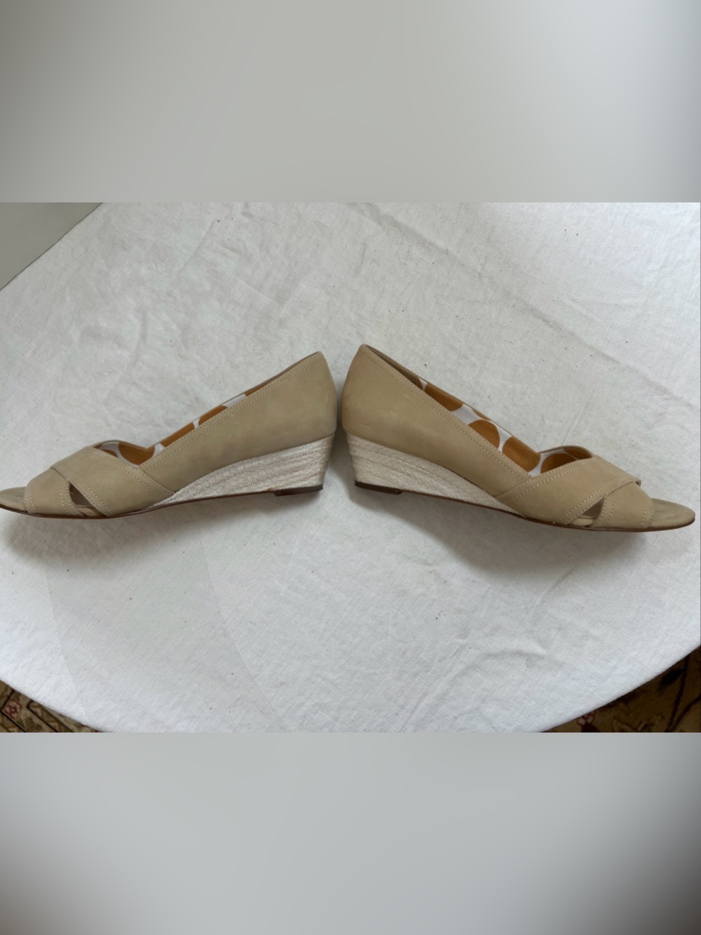 Anne Klein Women's AKDUGAN Wedge Heel Cream Natural Nubuck 7 1/2M Leather Upper - Picture 13 of 16